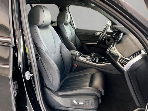 Used 2021 BMW X5 sDrive40i w/ M Sport Package RWD image 9