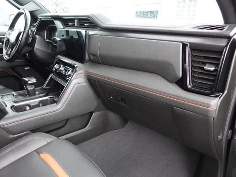 Used 2024 GMC Sierra 1500 AT4 w/ AT4 Preferred Package image 42