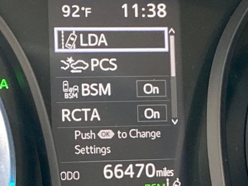 Used 2019 Toyota Camry LE w/ Convenience Package FWD image 17