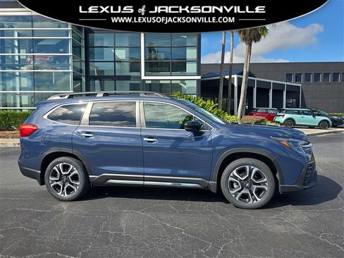 Used 2024 Subaru Ascent Touring image 1