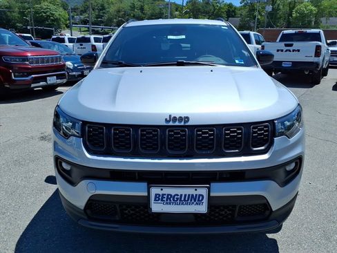 New 2026 Jeep Compass Latitude AWD/4WD image 9