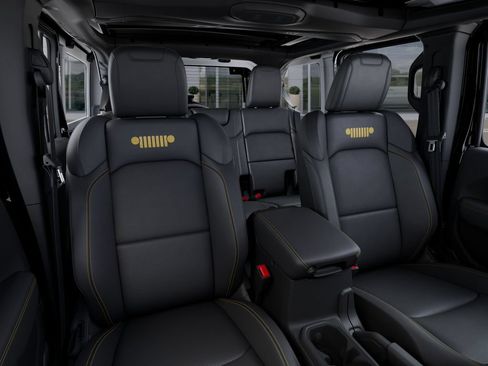 New 2025 Jeep Wrangler Unlimited Sahara w/ Safety Group AWD/4WD image 16