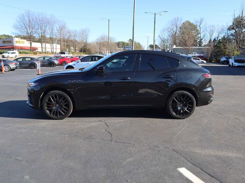 Used 2021 Maserati Levante image 7