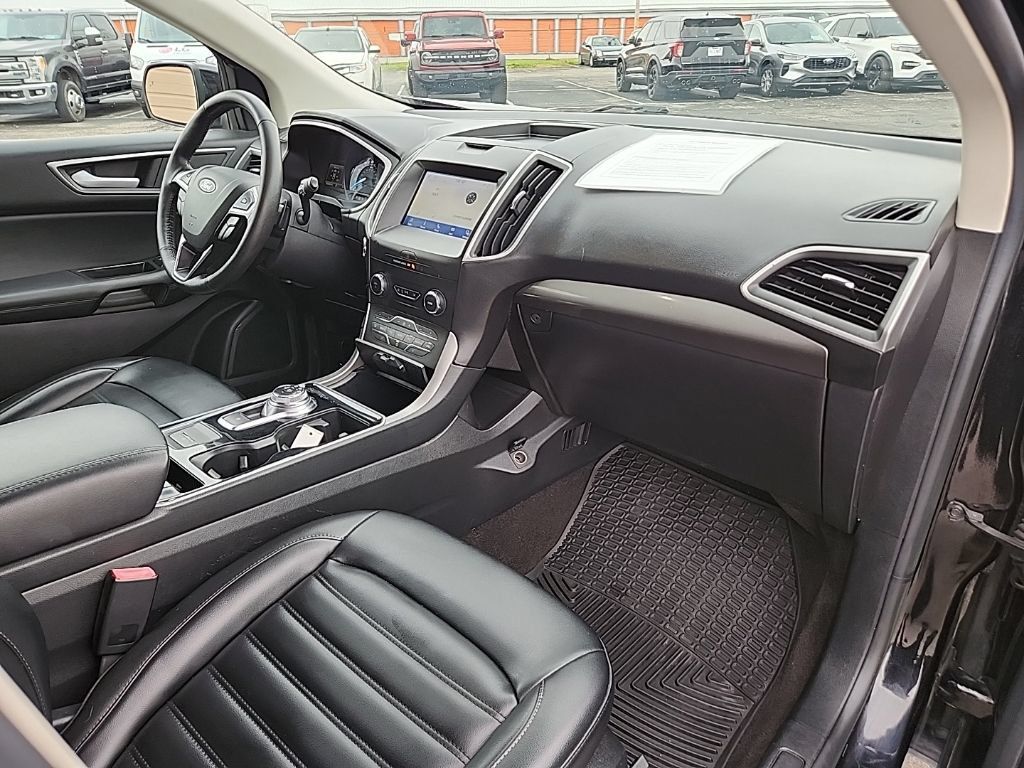 Used 2020 Ford Edge SEL AWD/4WD image 34