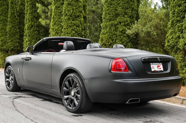 Used 2016 Rolls-Royce Dawn RWD image 22