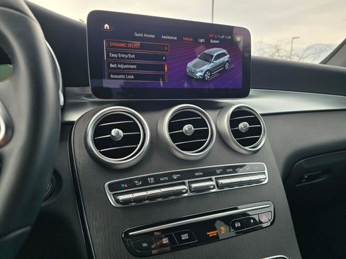 Used 2022 Mercedes-Benz GLC 300 4MATIC image 18