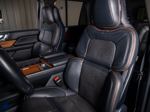 Used 2022 Lincoln Navigator L Black Label AWD/4WD image 5