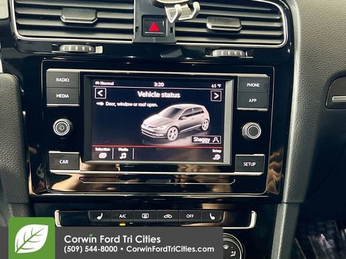 Used 2018 Volkswagen GTI S FWD image 21