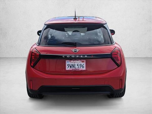 Certified 2025 MINI Cooper S FWD image 6