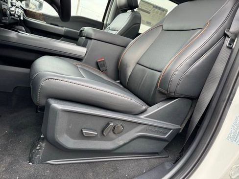 New 2026 Ford F350 Lariat w/ Black Appearance Package image 8