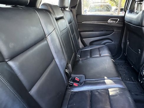 Used 2019 Jeep Grand Cherokee Limited image 40