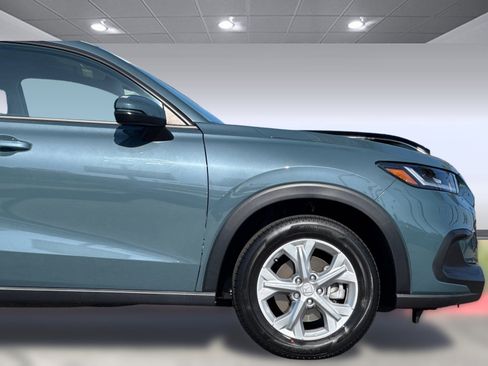 Certified 2024 Honda HR-V LX image 34