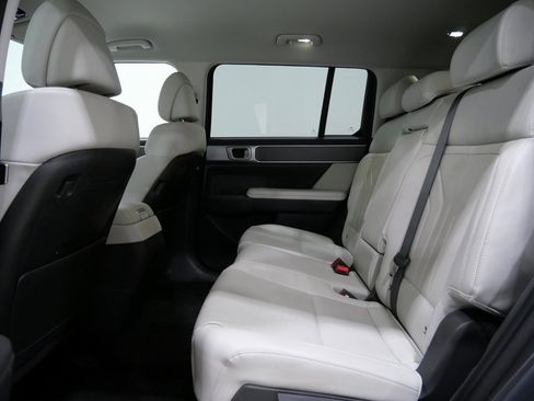 Used 2025 Hyundai Santa Fe SEL image 23