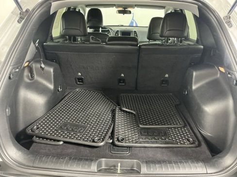 Used 2020 Jeep Cherokee Latitude Plus image 21