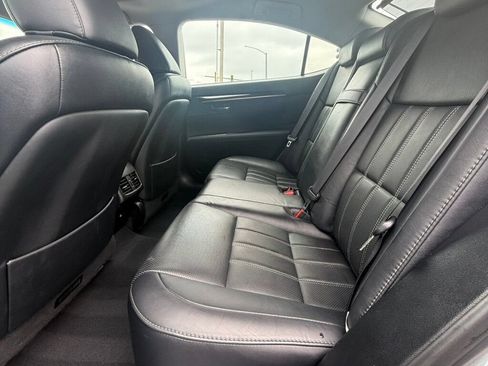 Used 2018 Lexus ES 350 w/ Luxury Package w/Wood Trim FWD image 41