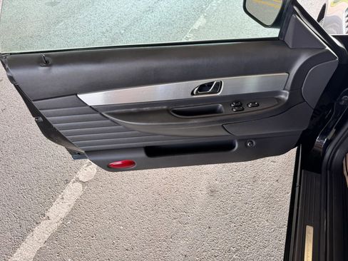 Used 2002 Ford Thunderbird RWD image 9