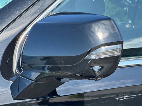 Used 2025 GMC Yukon Denali AWD/4WD image 52