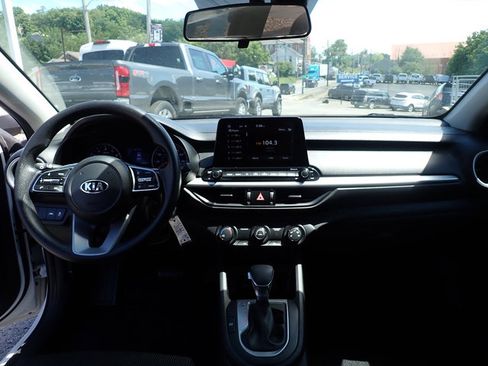 Used 2020 Kia Forte LXS FWD image 17