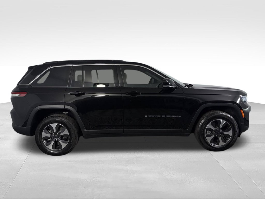 Used 2025 Jeep Grand Cherokee Limited 4xe AWD/4WD image 7