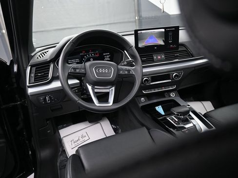 Used 2025 Audi Q5 2.0T Premium image 12