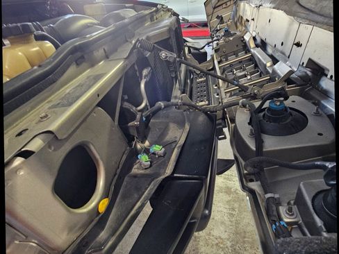 Used 2005 HUMMER H2 SUT w/ Preferred Equipment Group image 33