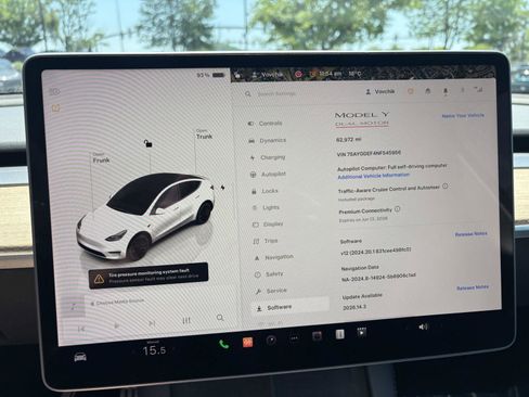 Used 2022 Tesla Model Y Performance AWD/4WD image 27