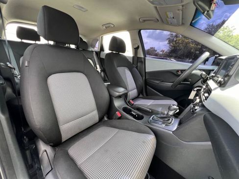 Used 2020 Hyundai Kona SE FWD image 24
