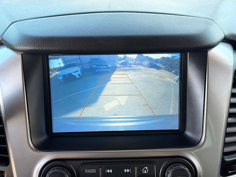 Used 2020 Chevrolet Suburban LS w/ Enhanced Driver Alert Package image 31