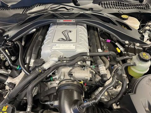 Used 2020 Ford Mustang Shelby GT500 w/ Technology Package RWD image 27