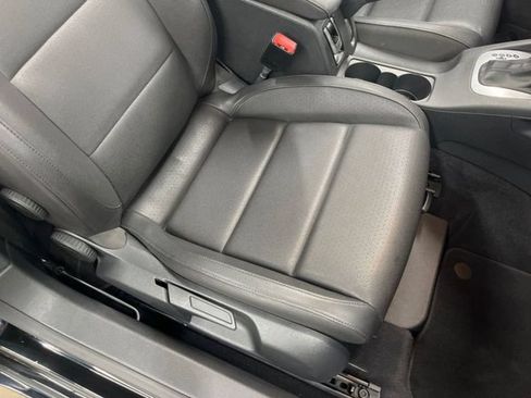 Used 2008 Volkswagen Eos Komfort FWD image 76