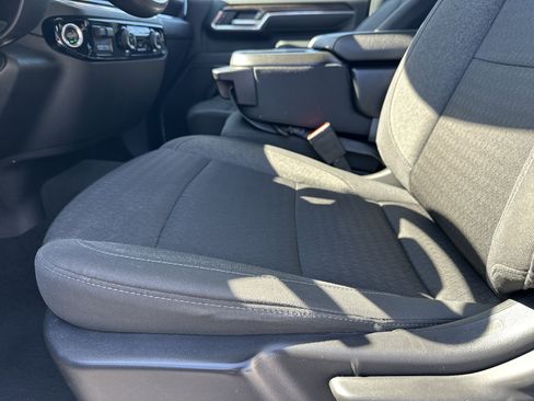 Certified 2024 Chevrolet Silverado 2500 LT image 10