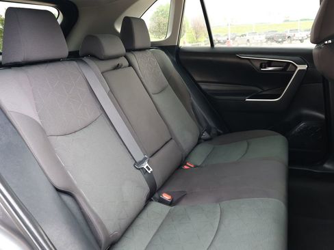 Used 2024 Toyota RAV4 XLE image 31