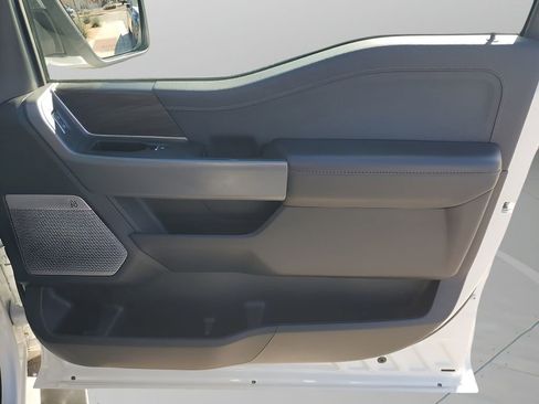 Used 2025 Ford F150 Lariat w/ Equipment Group 502A High image 13