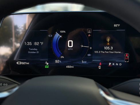 Used 2026 Chevrolet Equinox EV LT image 11