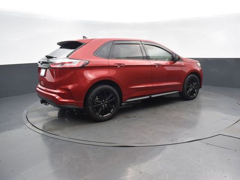 Used 2024 Ford Edge ST-Line w/ Class II Trailer Tow Package AWD/4WD image 6