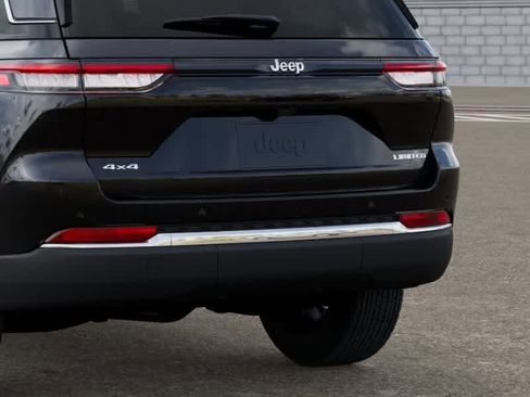 New 2025 Jeep Grand Cherokee Limited image 11