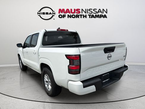 Certified 2024 Nissan Frontier SV RWD image 6