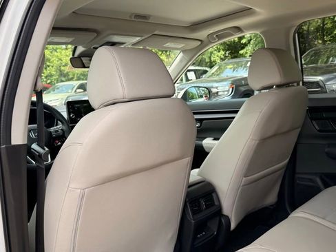 Used 2026 Honda CR-V EX-L image 32