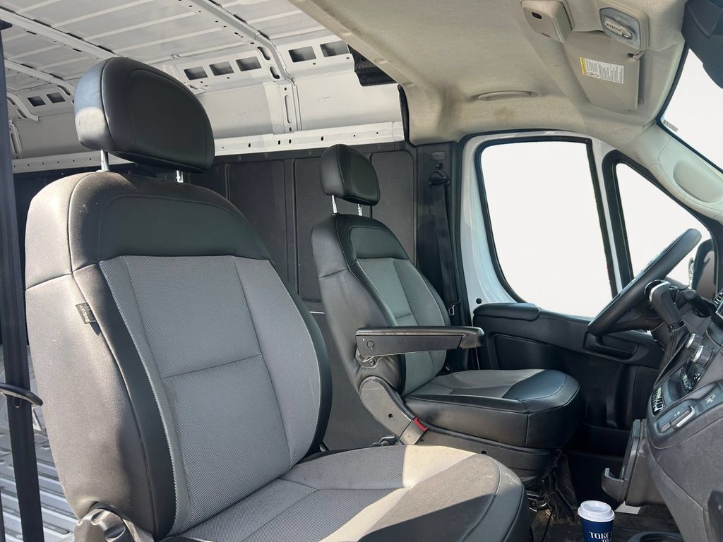 Used 2025 RAM ProMaster 3500 w/ Convenience Group FWD image 15