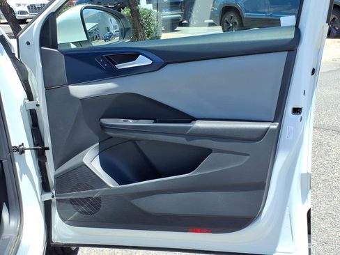 Certified 2023 Volkswagen Taos SE FWD image 14