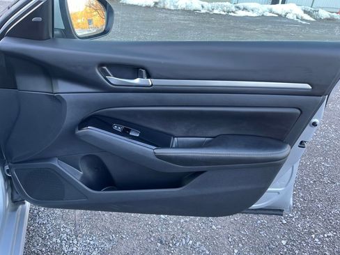 Used 2023 Nissan Altima 2.5 SV image 26