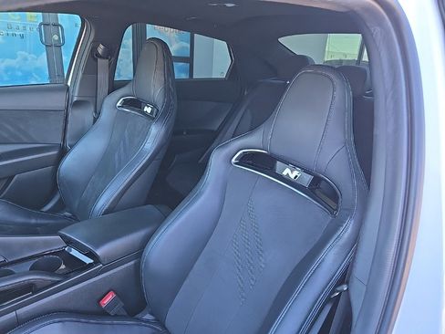 Used 2022 Hyundai Elantra N w/ Preferred Accessory Package image 32