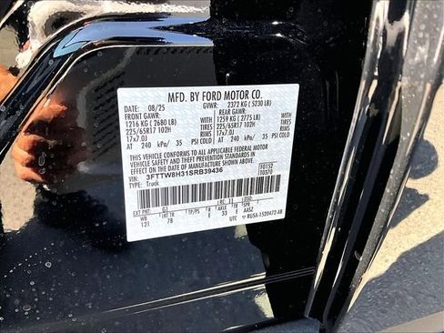 New 2025 Ford Maverick XLT w/ XLT Luxury Package FWD image 29