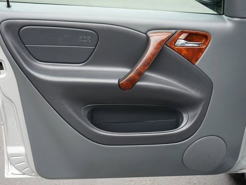 Used 1998 Mercedes-Benz ML 320 4MATIC image 21