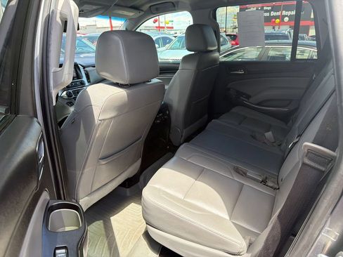 Used 2018 Chevrolet Tahoe LT w/ Luxury Package AWD/4WD image 12