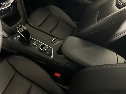 Certified 2025 Cadillac XT6 Sport w/ Technology Package AWD/4WD image 15