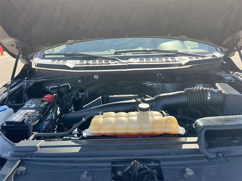 Used 2019 Ford F150 Lariat image 31