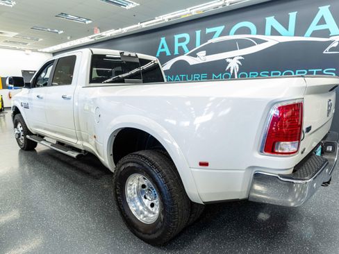Used 2018 RAM 3500 Laramie w/ Cold Weather Group AWD/4WD image 9
