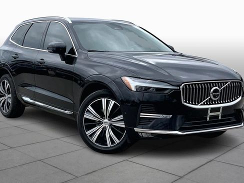 Used 2022 Volvo XC60 B5 Inscription w/ Advanced Package image 3