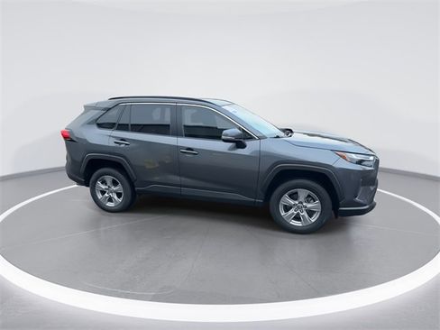 Used 2023 Toyota RAV4 XLE w/ Convenience Package image 8